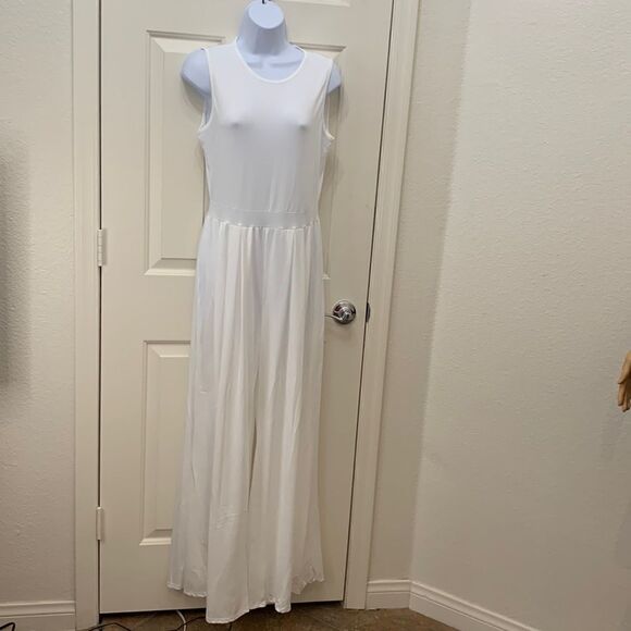 CBR White Pantsuit Jumpsuit Scoop Neck Zippered Back Flare Leg Cotton Polyester - Picture 1 of 15